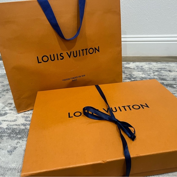 Louis Vuitton MM never full cherry πππ - Picture 15 of 16